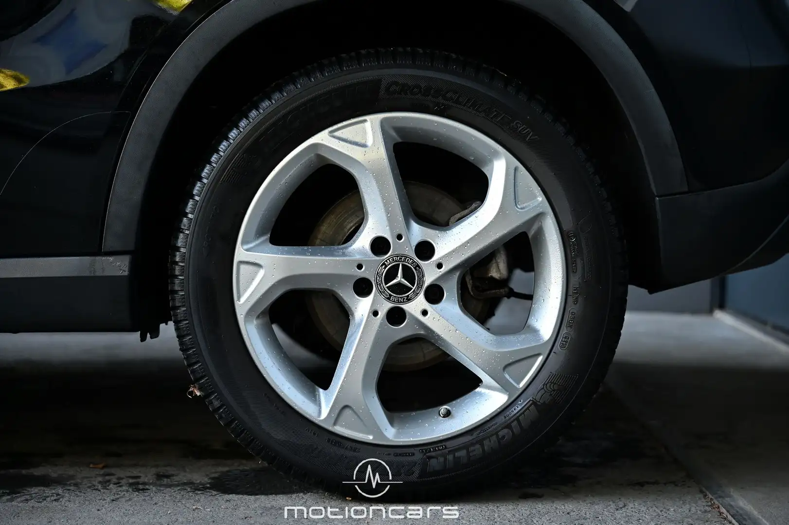 Vehicle image, number 8