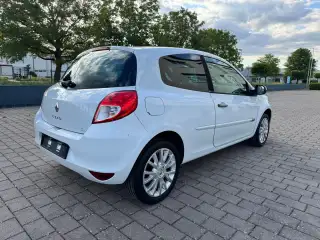 Vehicle image thumbnail, number 5