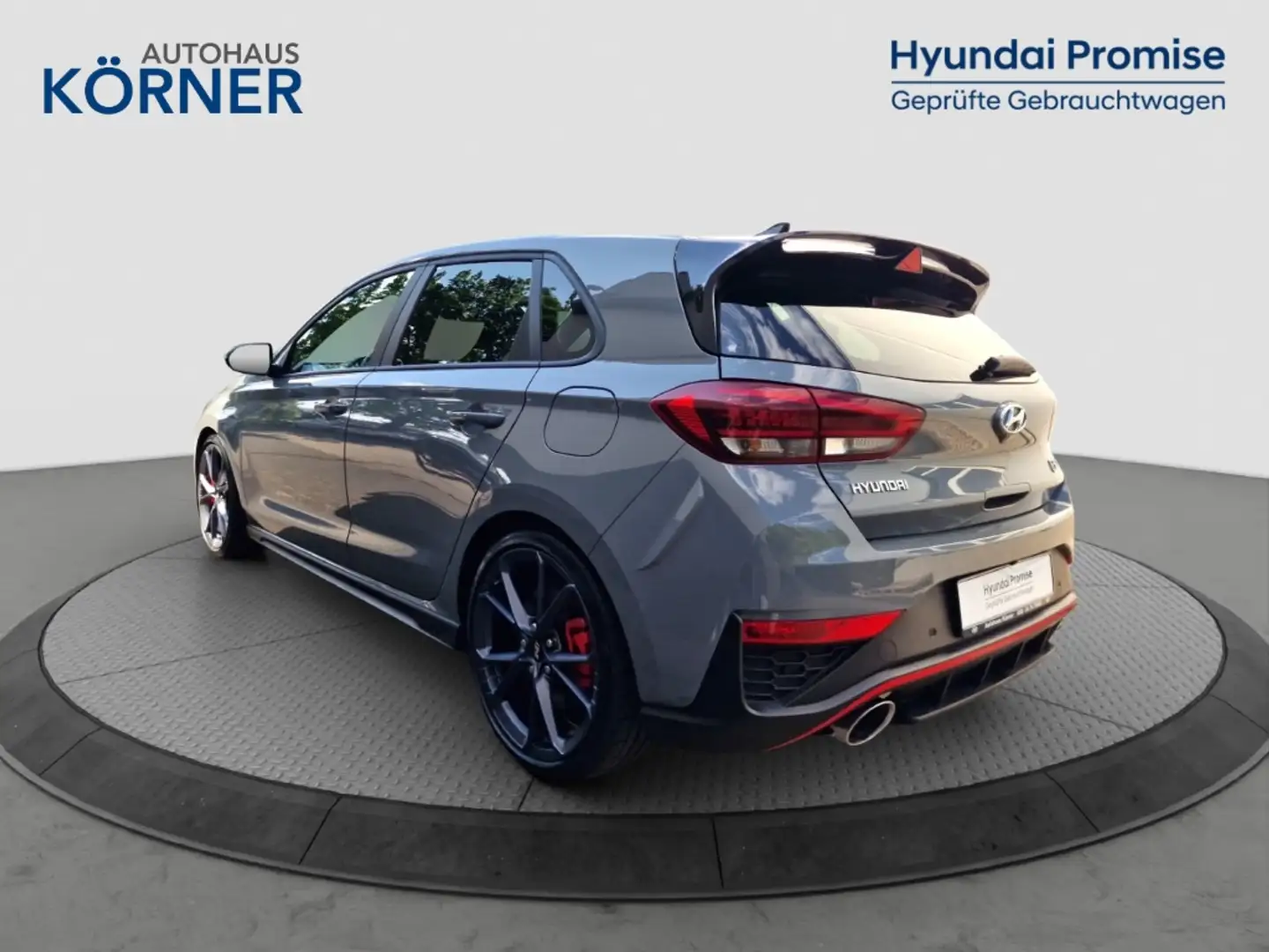 Vehicle image, number 3