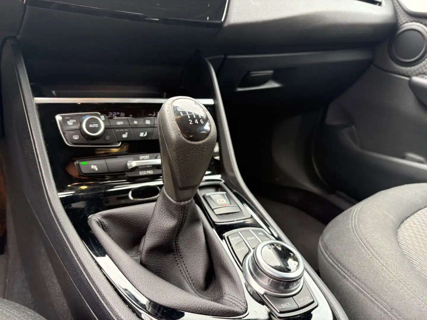 Vehicle image, number 7