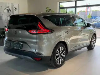 Vehicle image thumbnail, number 3