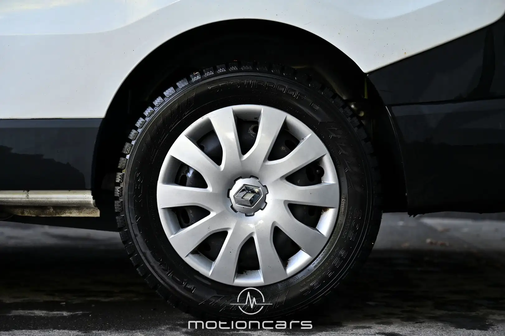 Vehicle image, number 8