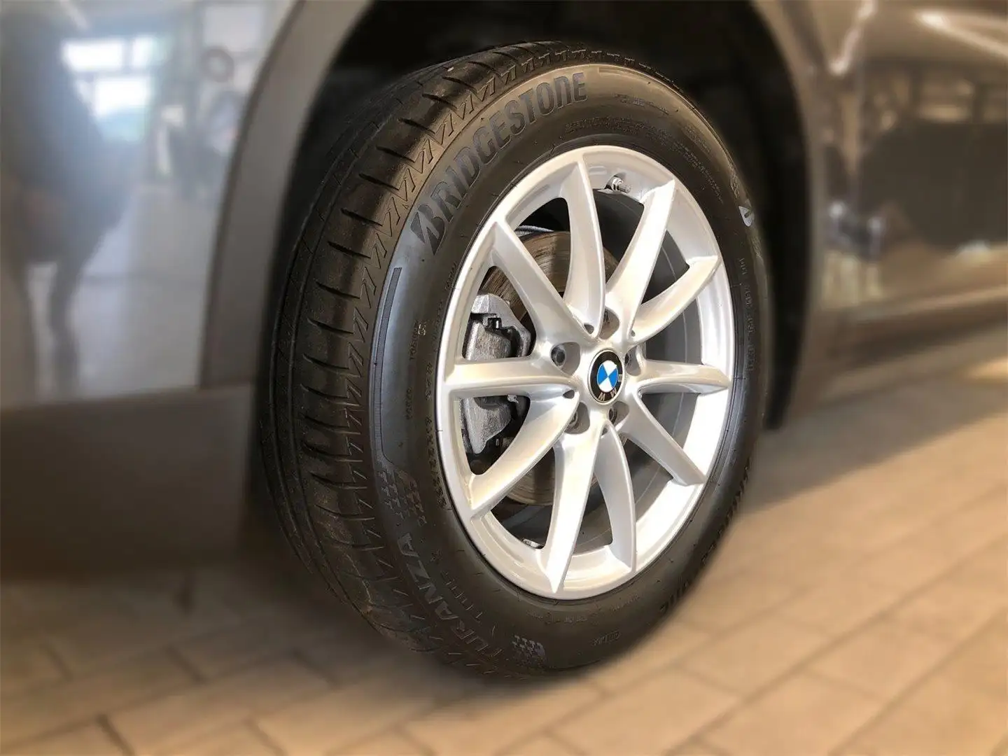 Vehicle image, number 3