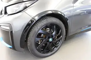 Vehicle image thumbnail, number 6
