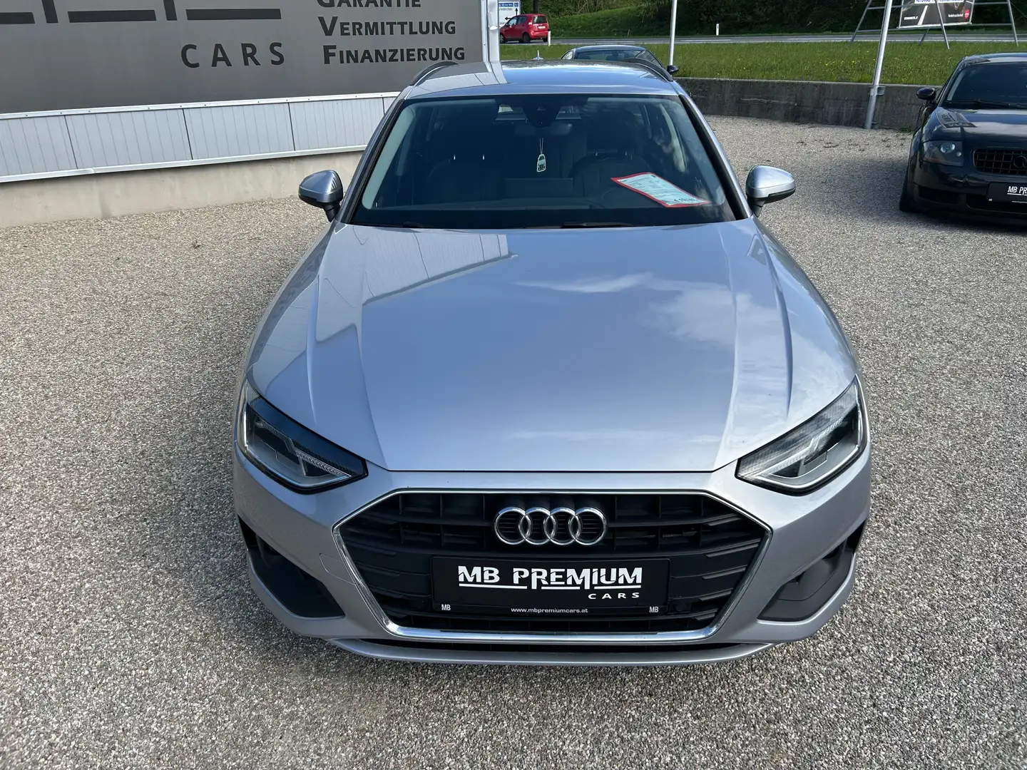Vehicle image, number 6