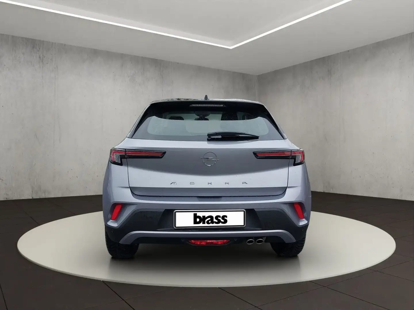Vehicle image, number 4