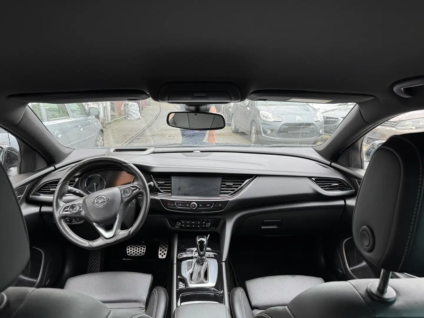Vehicle image, number 11