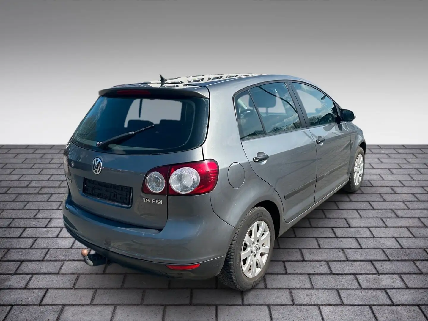 Vehicle image, number 3