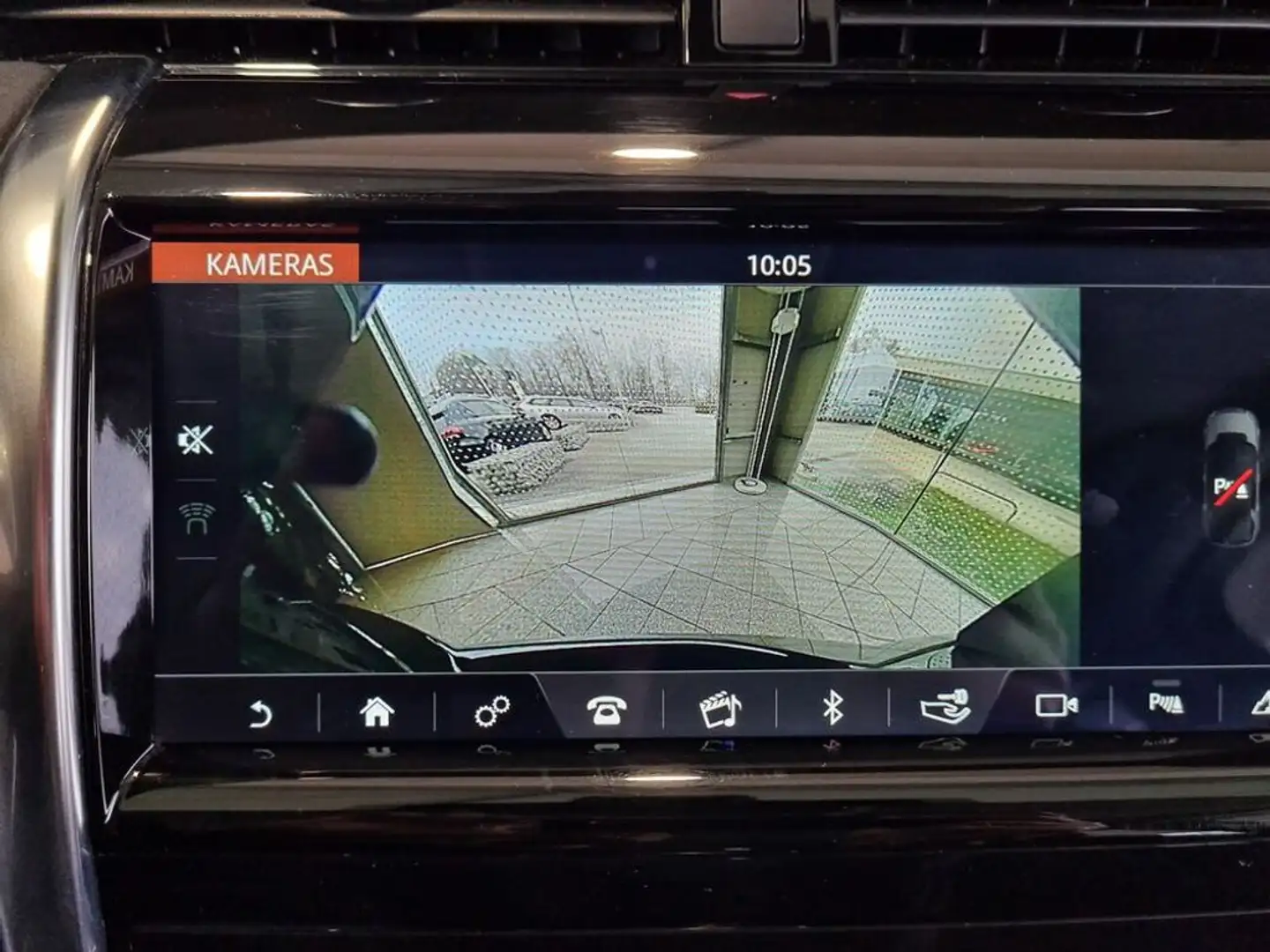 Vehicle image, number 19