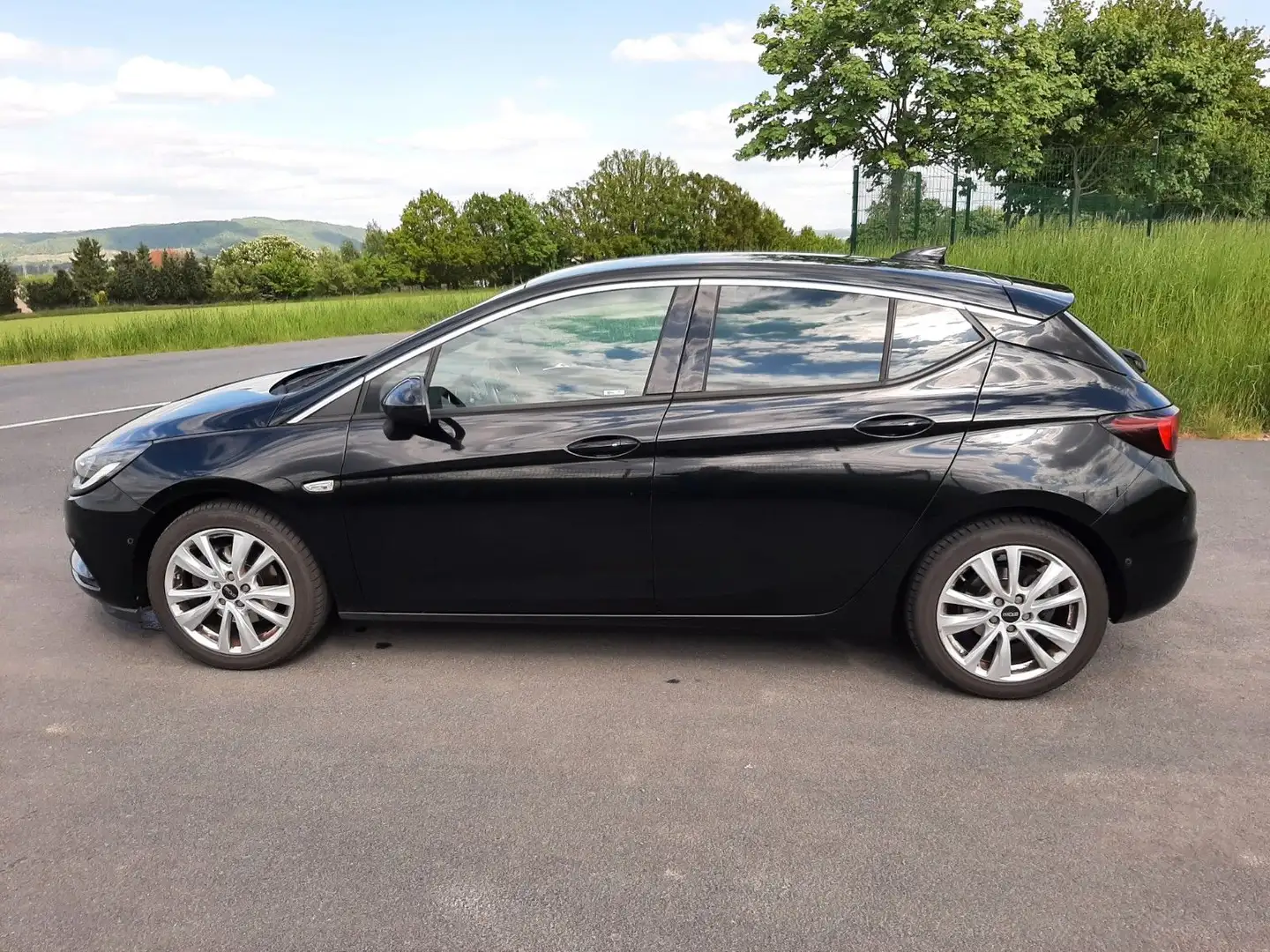 Vehicle image, number 9