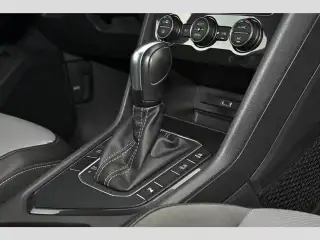 Vehicle image thumbnail, number 12