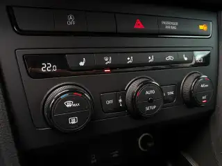Vehicle image thumbnail, number 5