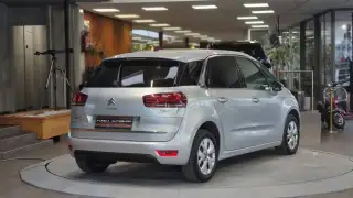 Vehicle image thumbnail, number 11
