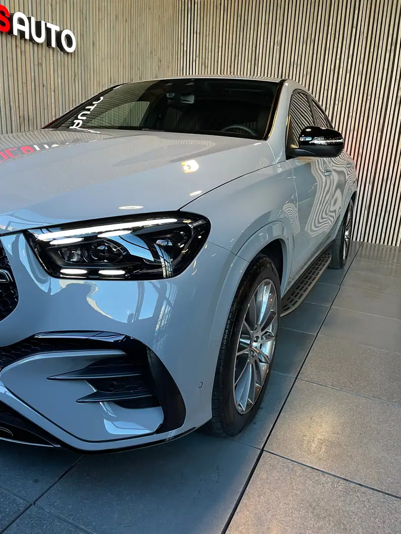 Vehicle image, number 3