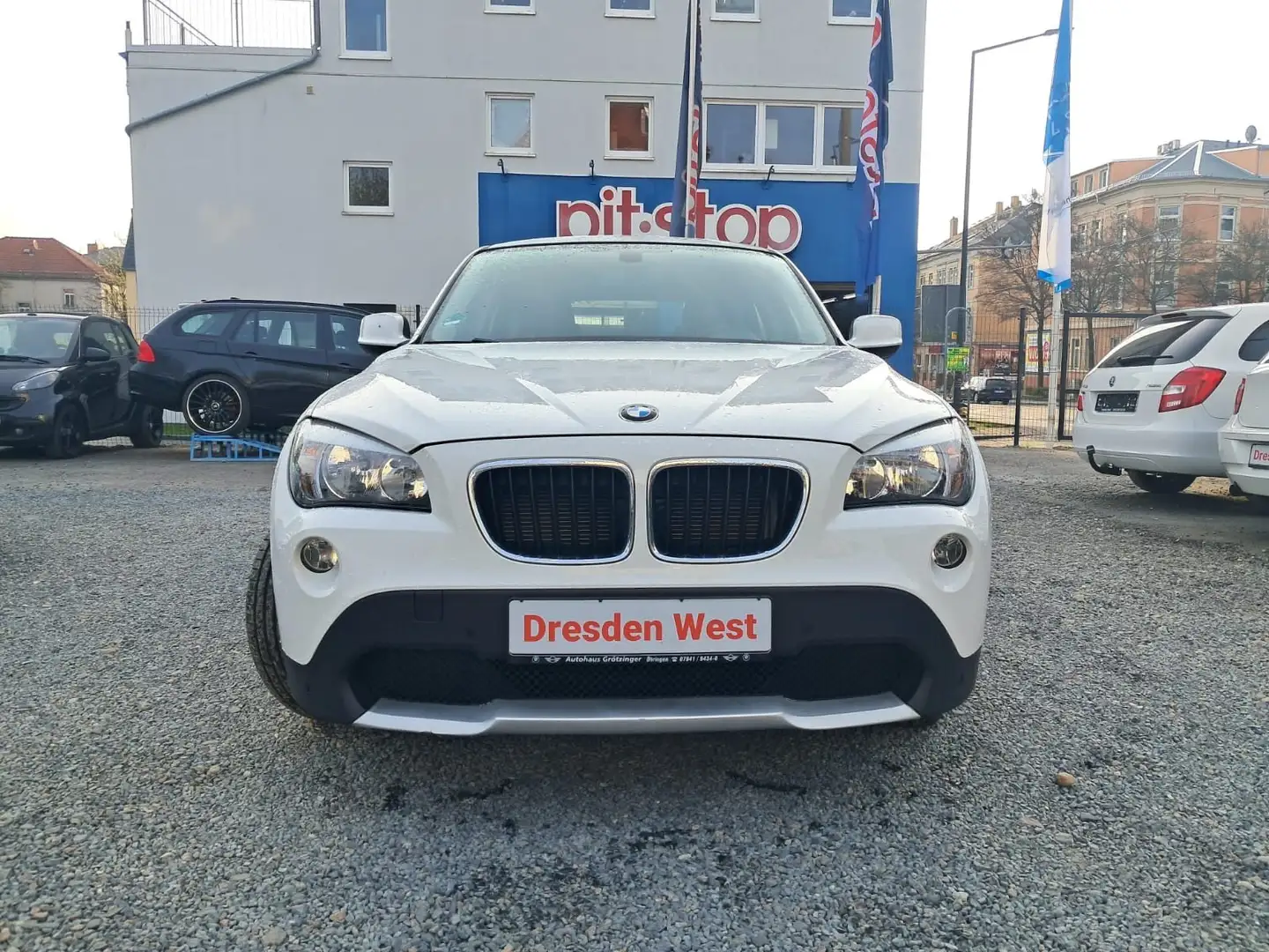 Vehicle image, number 2