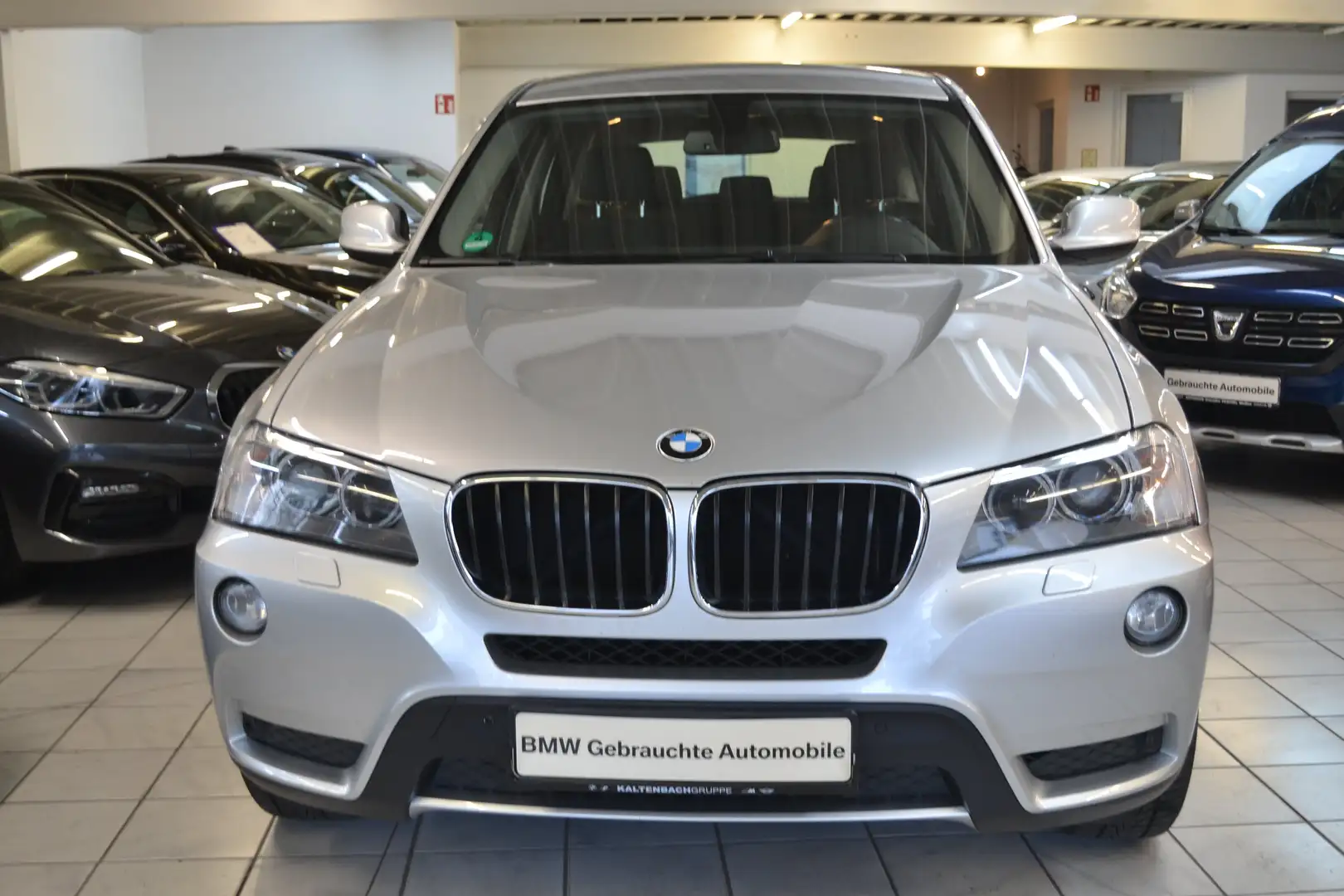 Vehicle image, number 3