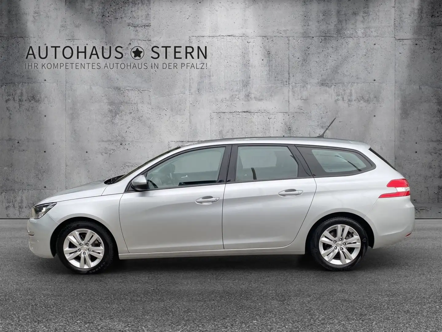 Vehicle image, number 2