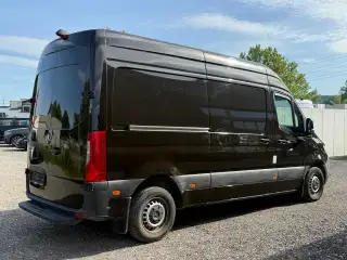Vehicle image thumbnail, number 4