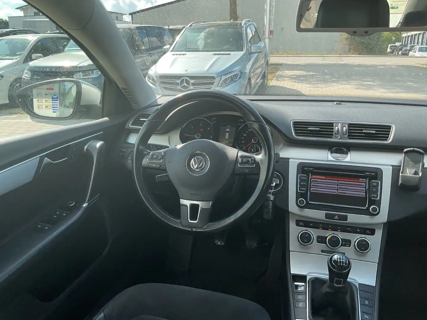 Vehicle image, number 19