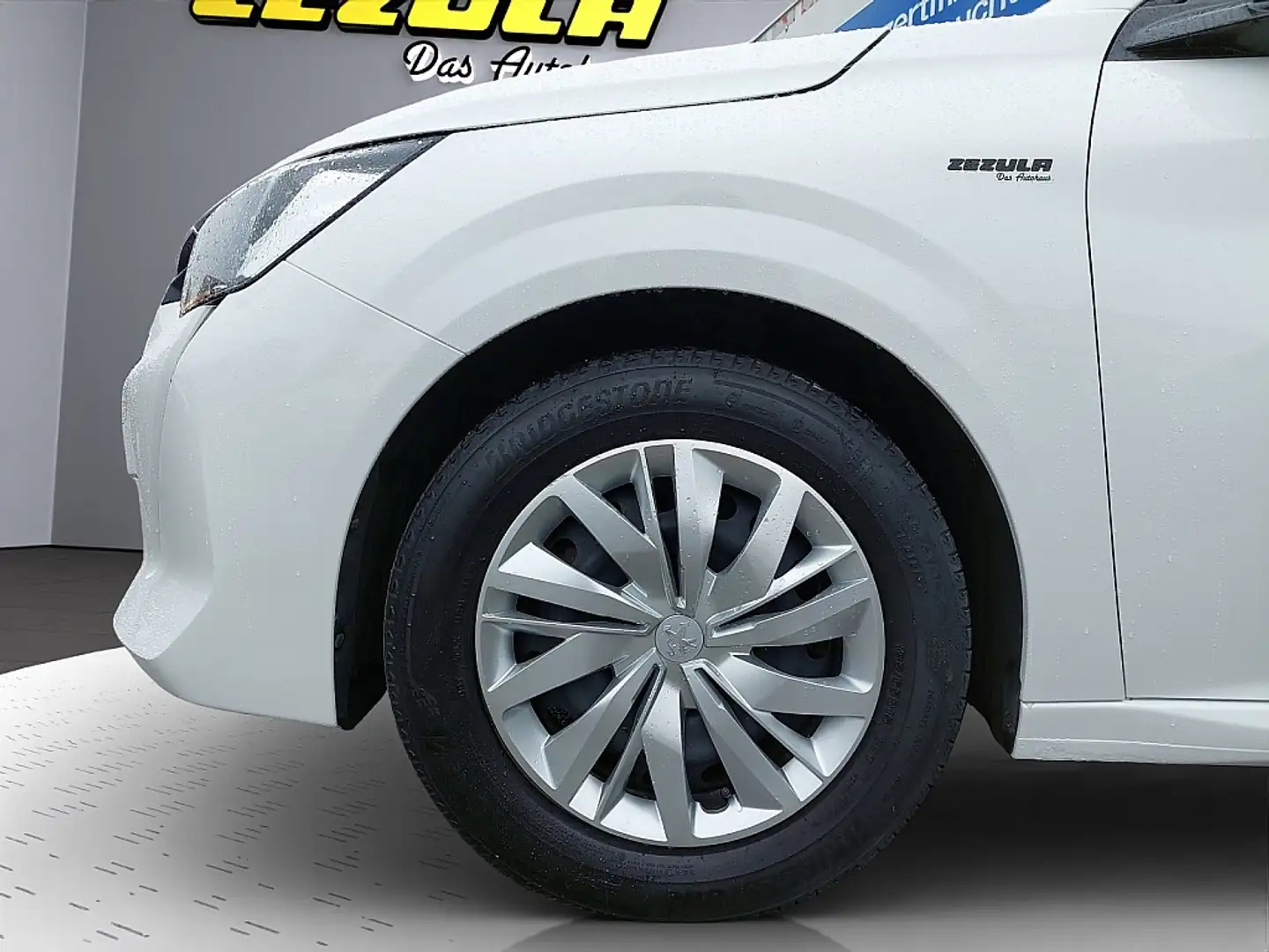 Vehicle image, number 3