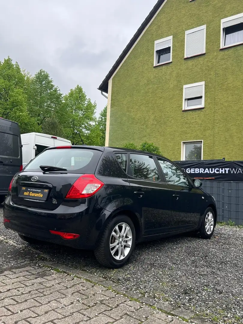 Vehicle image, number 3