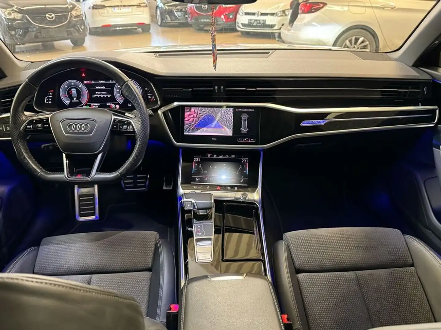 Vehicle image, number 17