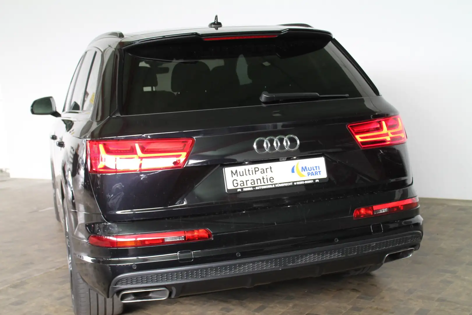 Vehicle image, number 6