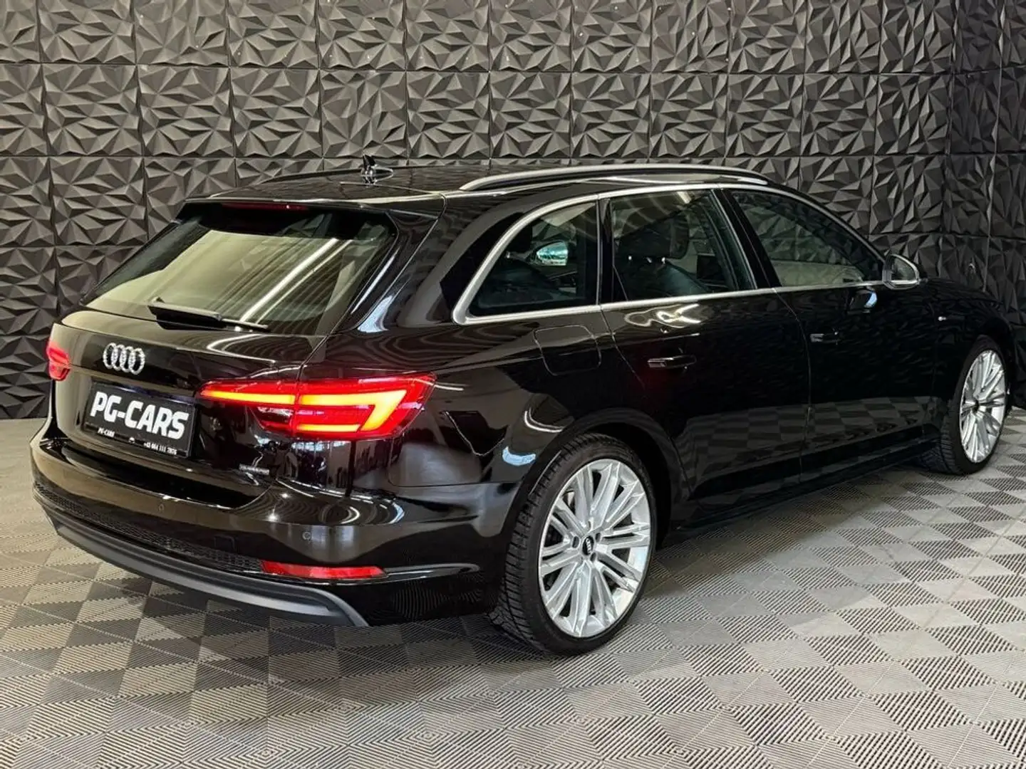 Vehicle image, number 7