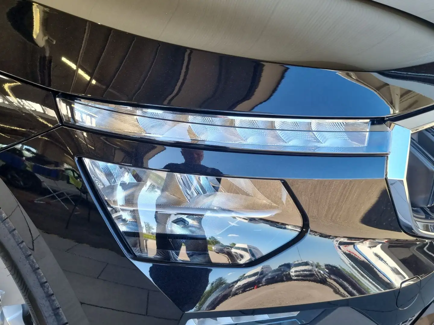 Vehicle image, number 7
