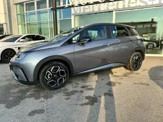 Vehicle image thumbnail, number 3