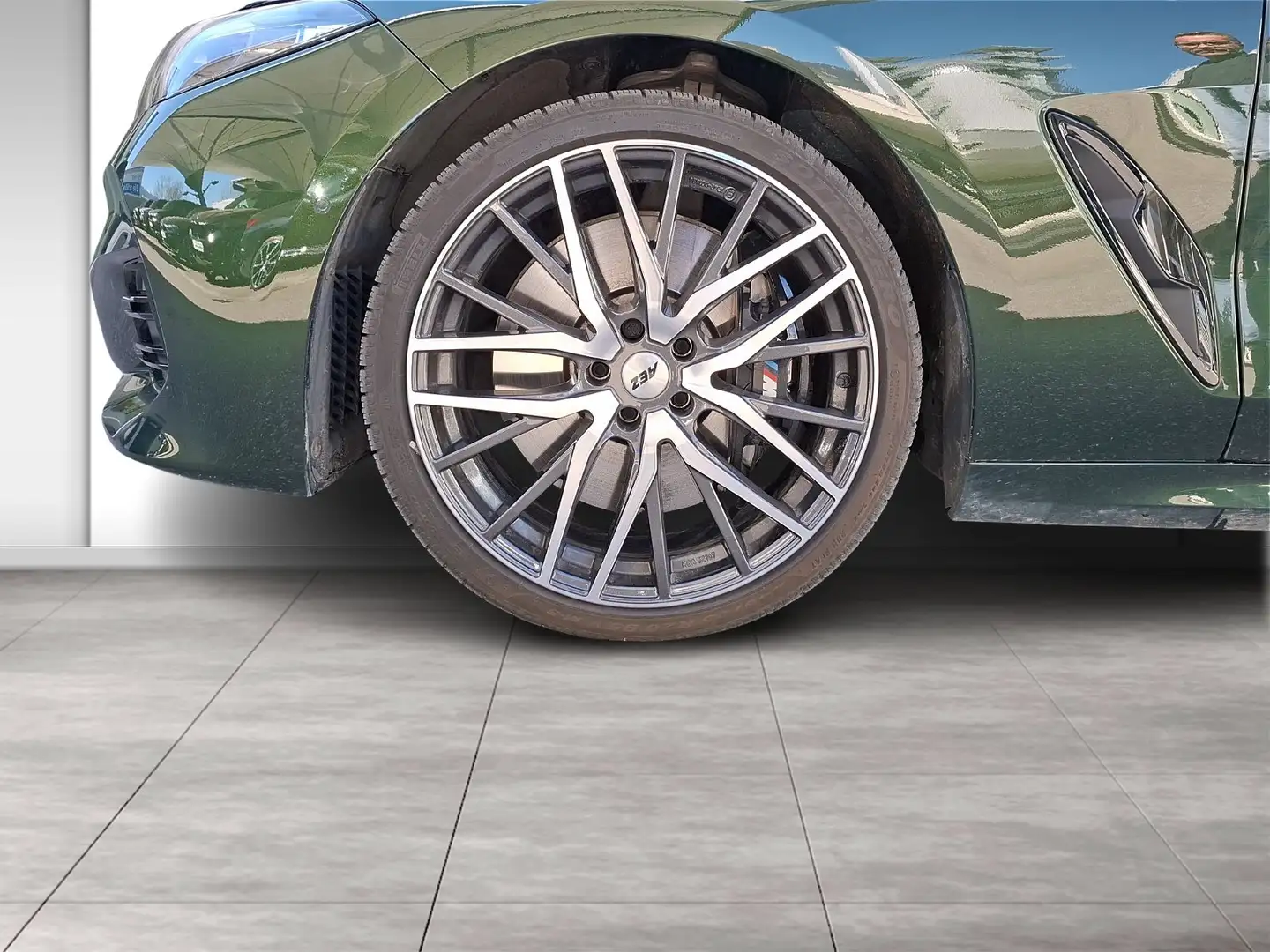 Vehicle image, number 6