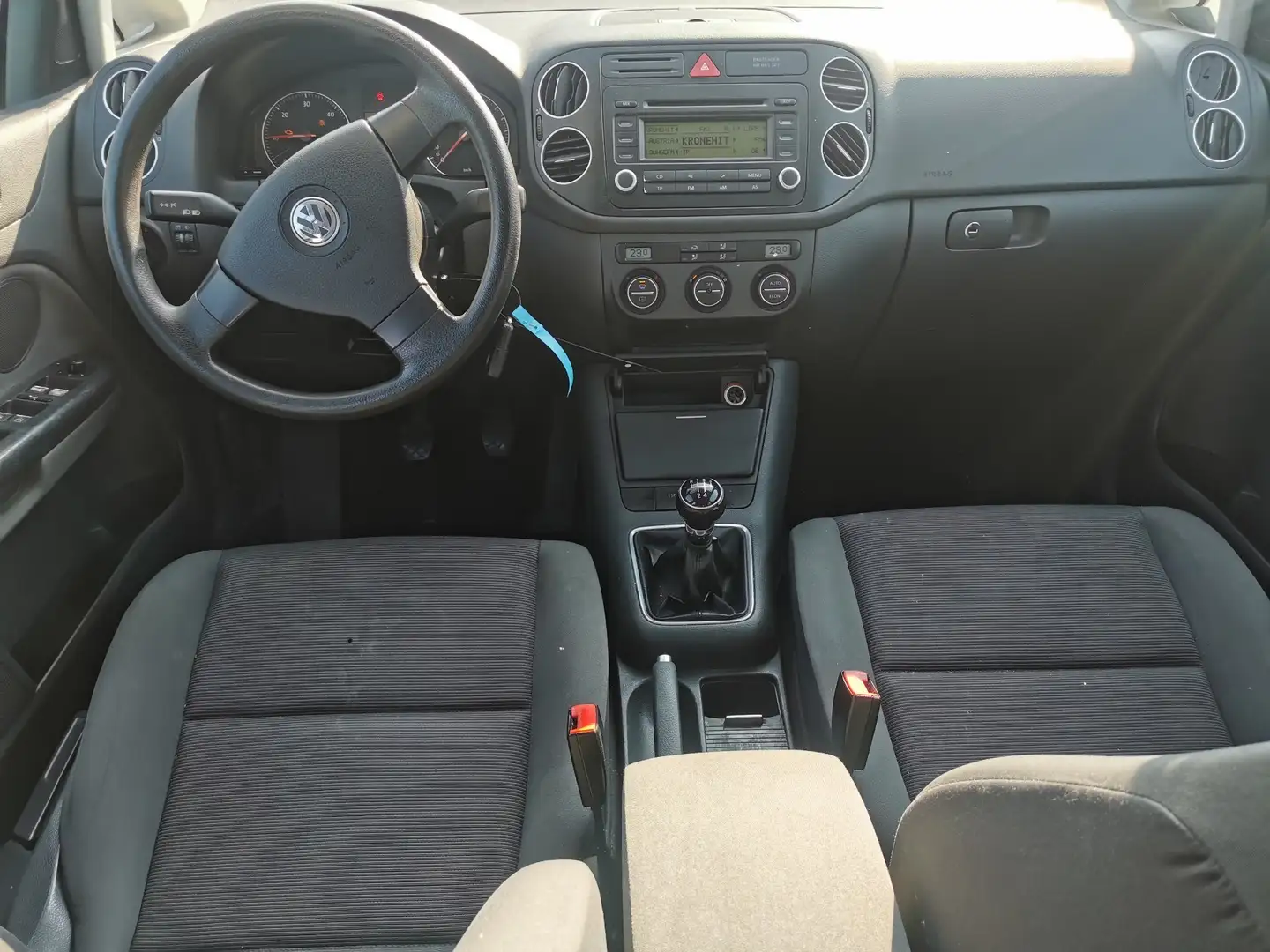 Vehicle image, number 6