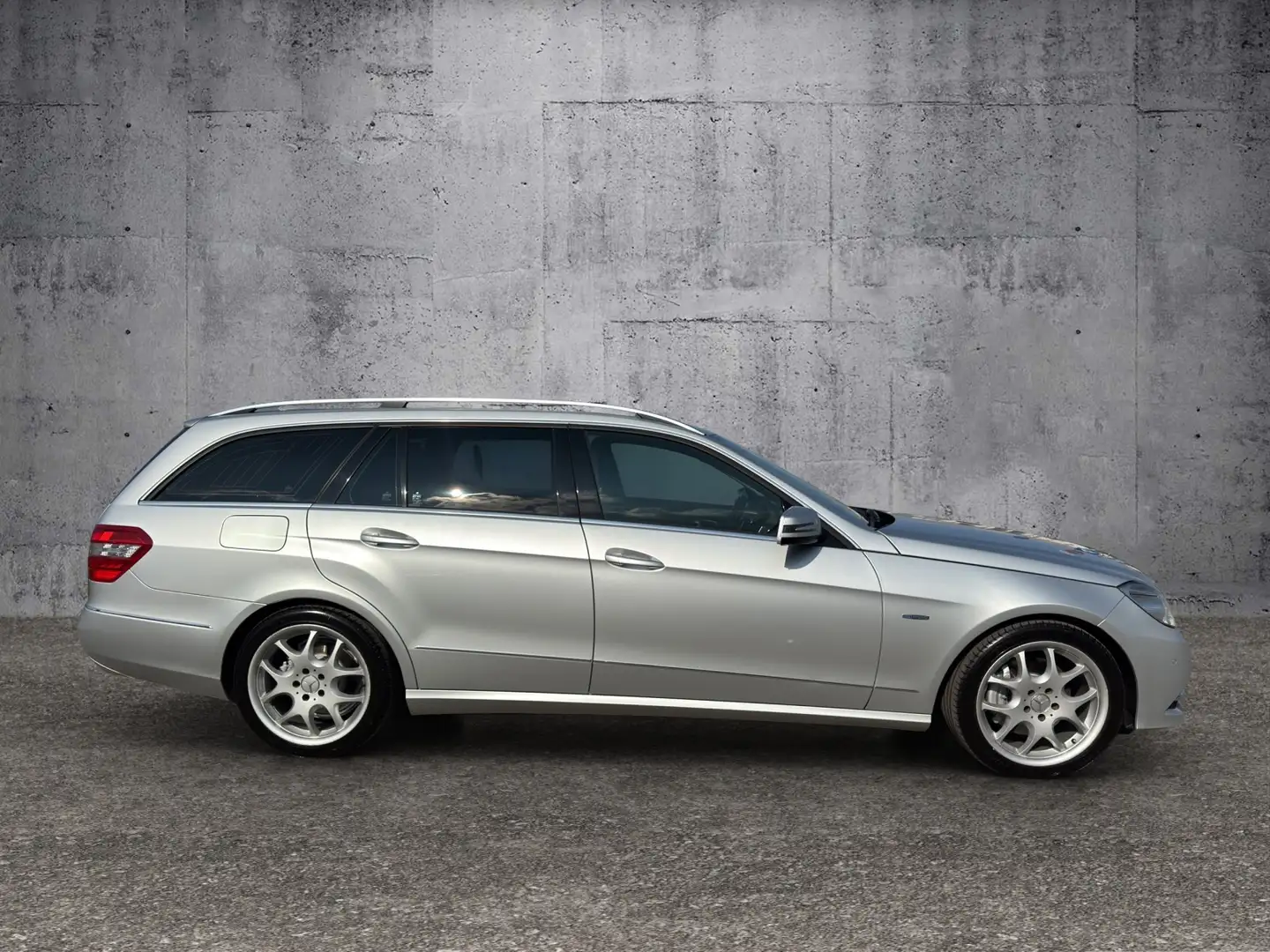 Vehicle image, number 7