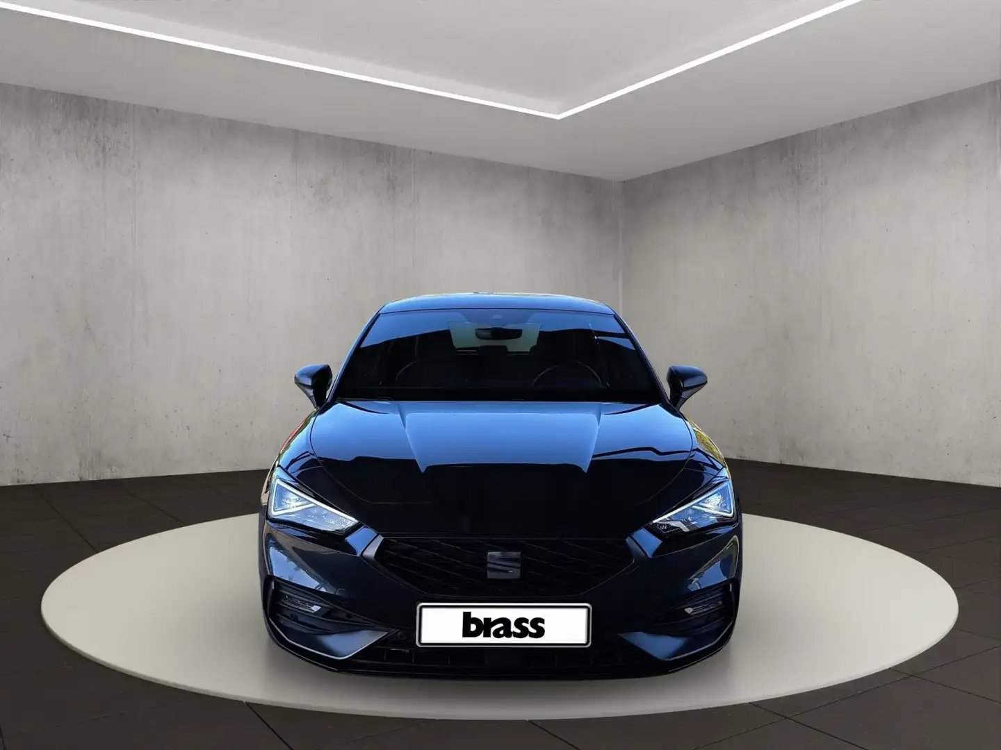 Vehicle image, number 8
