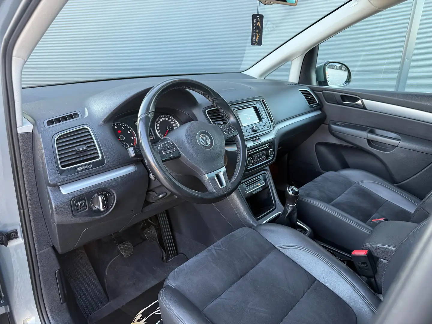 Vehicle image, number 8