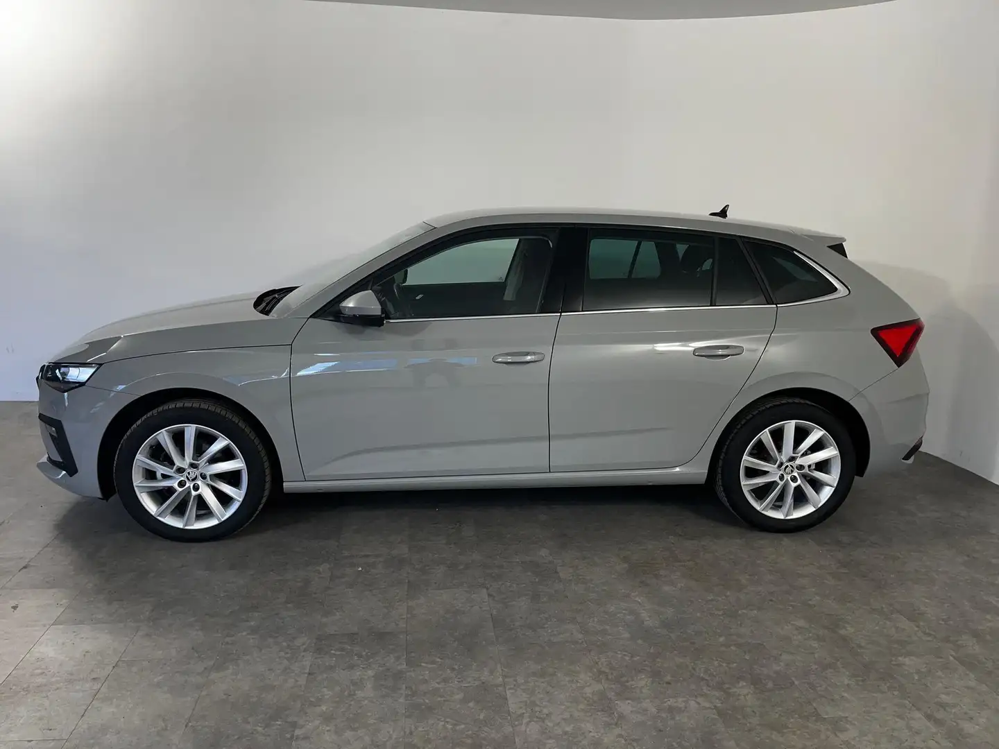 Vehicle image, number 2