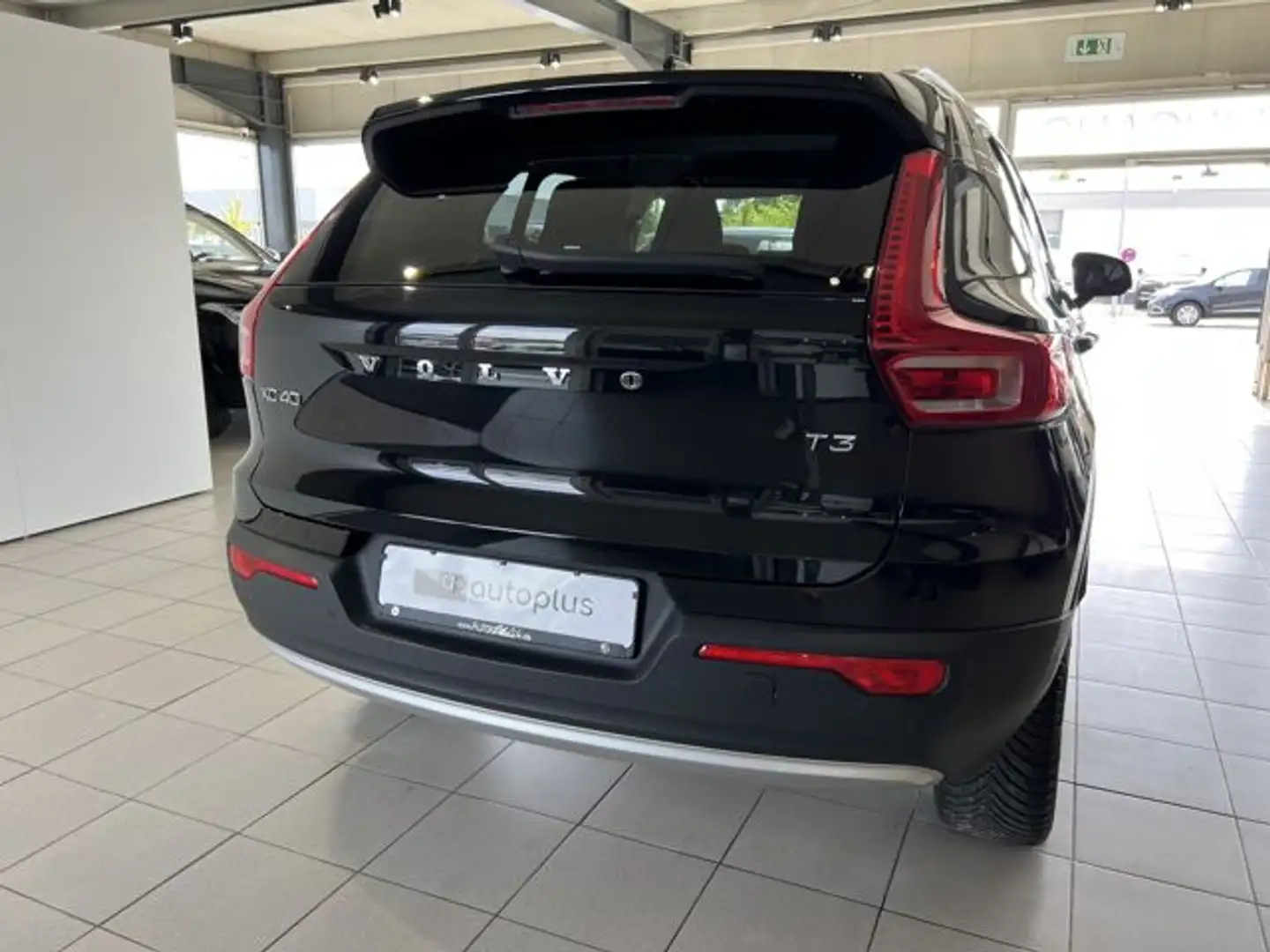 Vehicle image, number 7