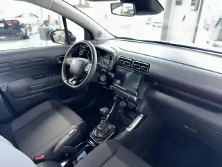Vehicle image thumbnail, number 15