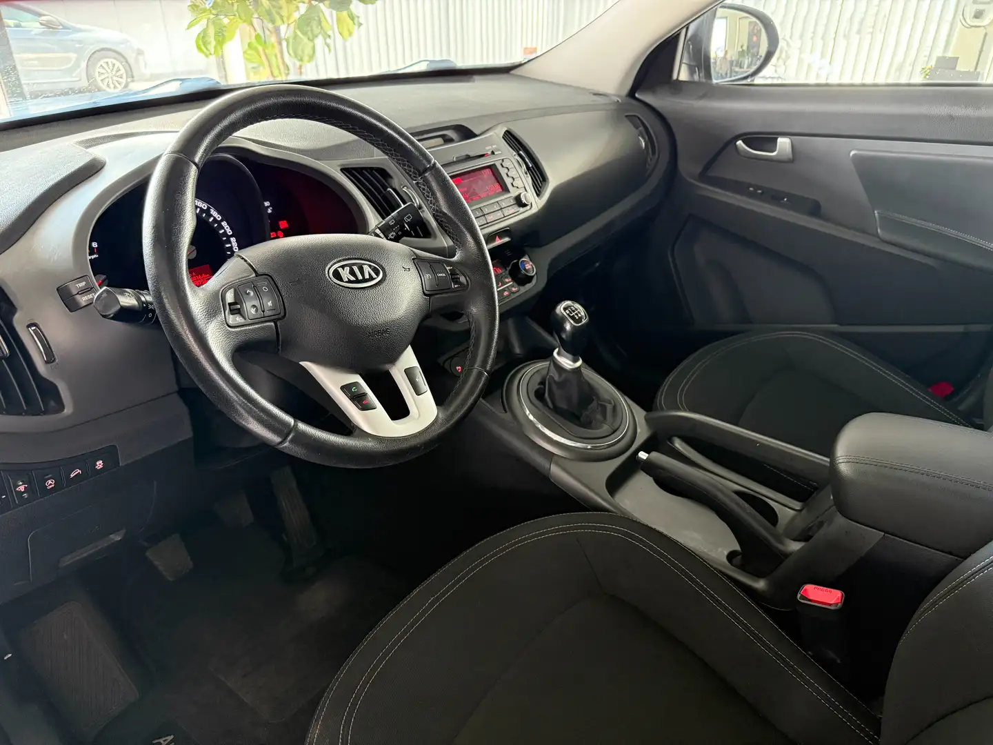 Vehicle image, number 7