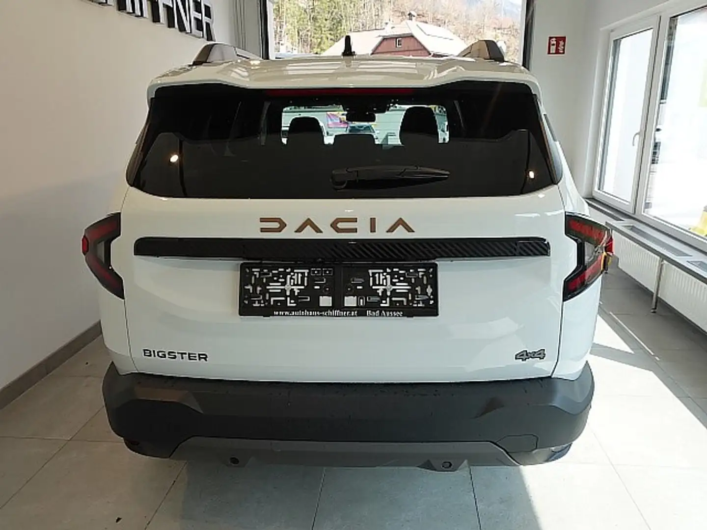 Vehicle image, number 3