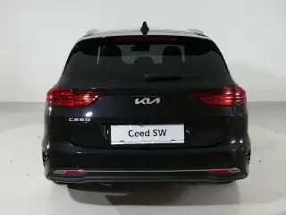 Vehicle image thumbnail, number 5