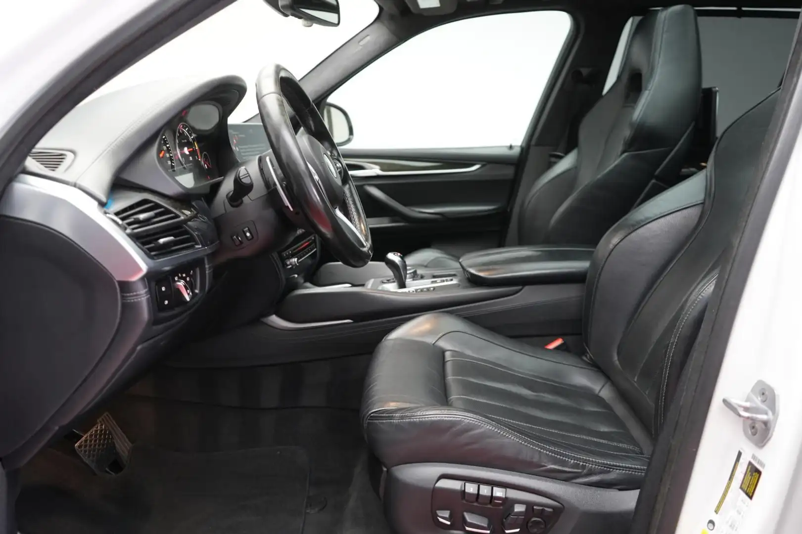 Vehicle image, number 9
