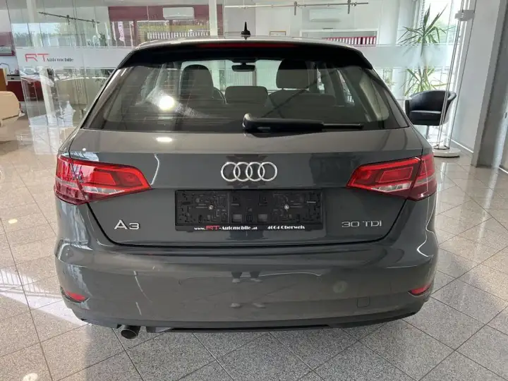 Additional image of the vehicle