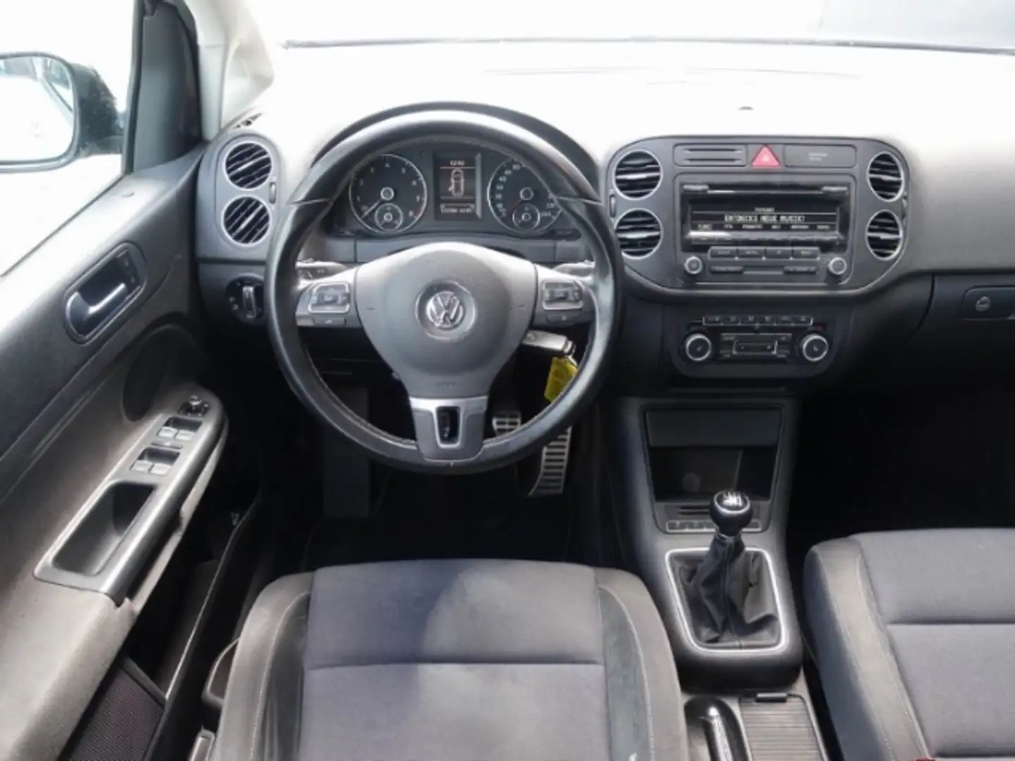 Vehicle image, number 6
