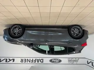 Vehicle image thumbnail, number 4