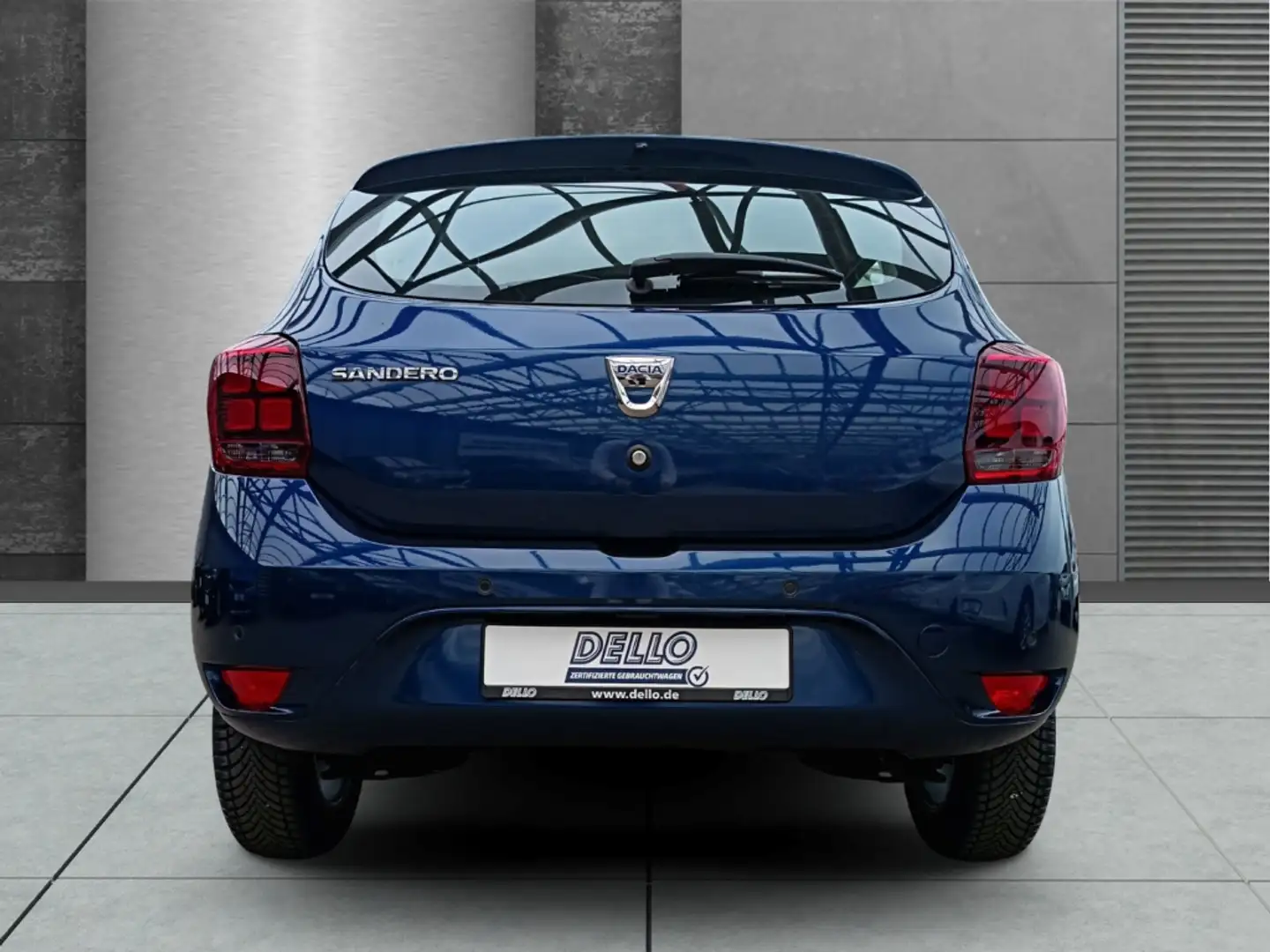 Vehicle image, number 6