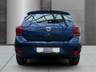 Vehicle image thumbnail, number 6