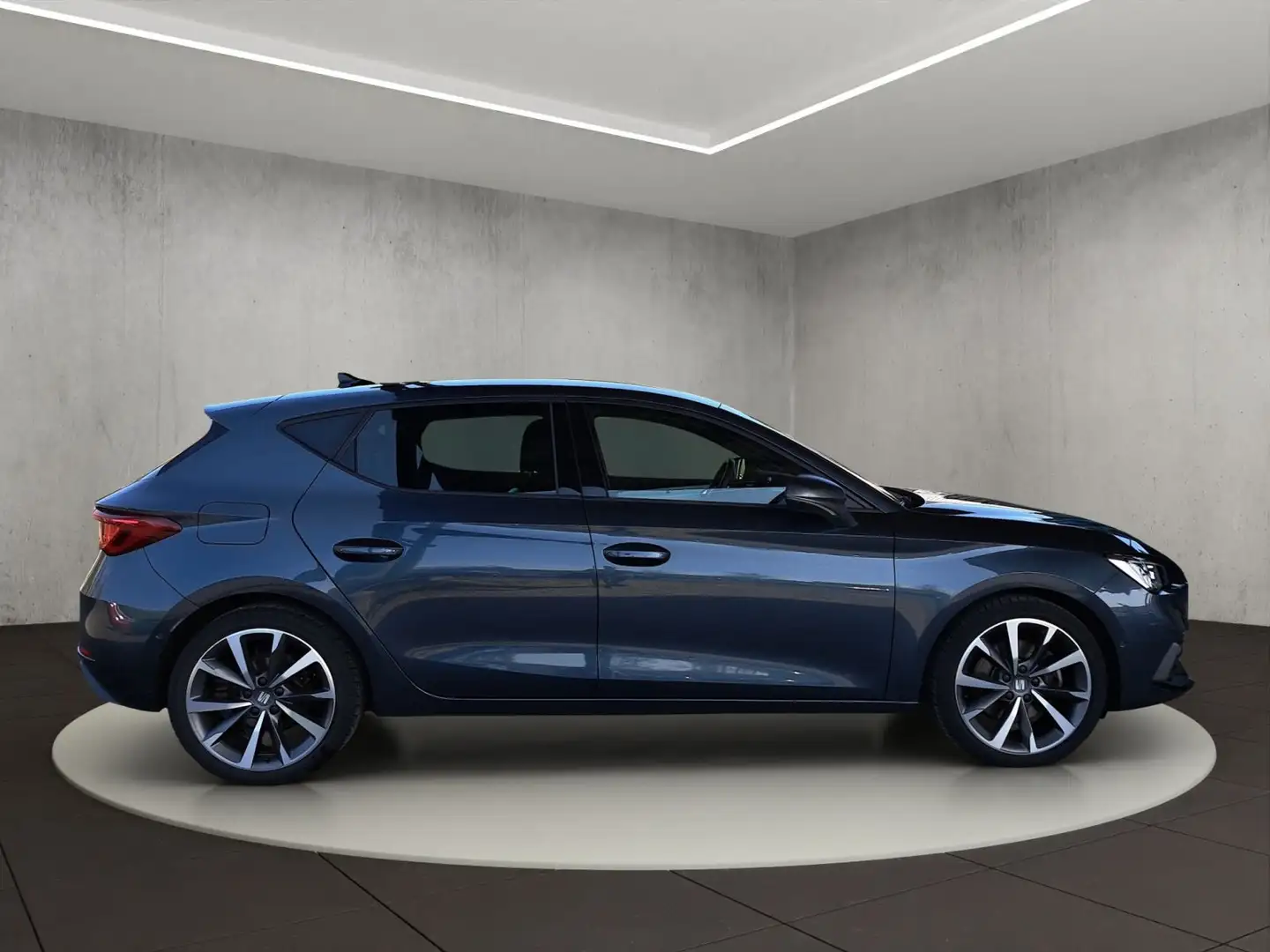 Vehicle image, number 6