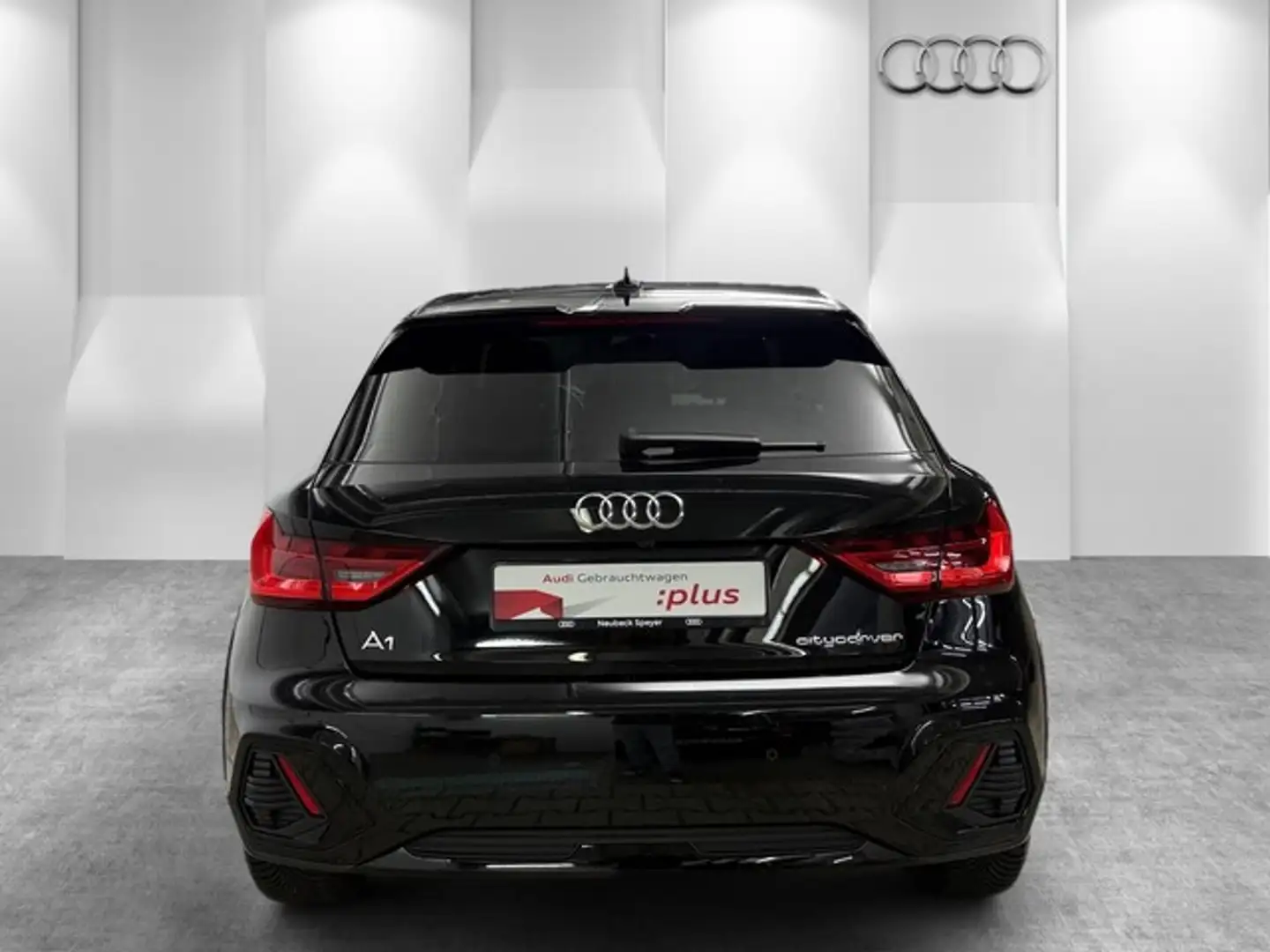 Vehicle image, number 18