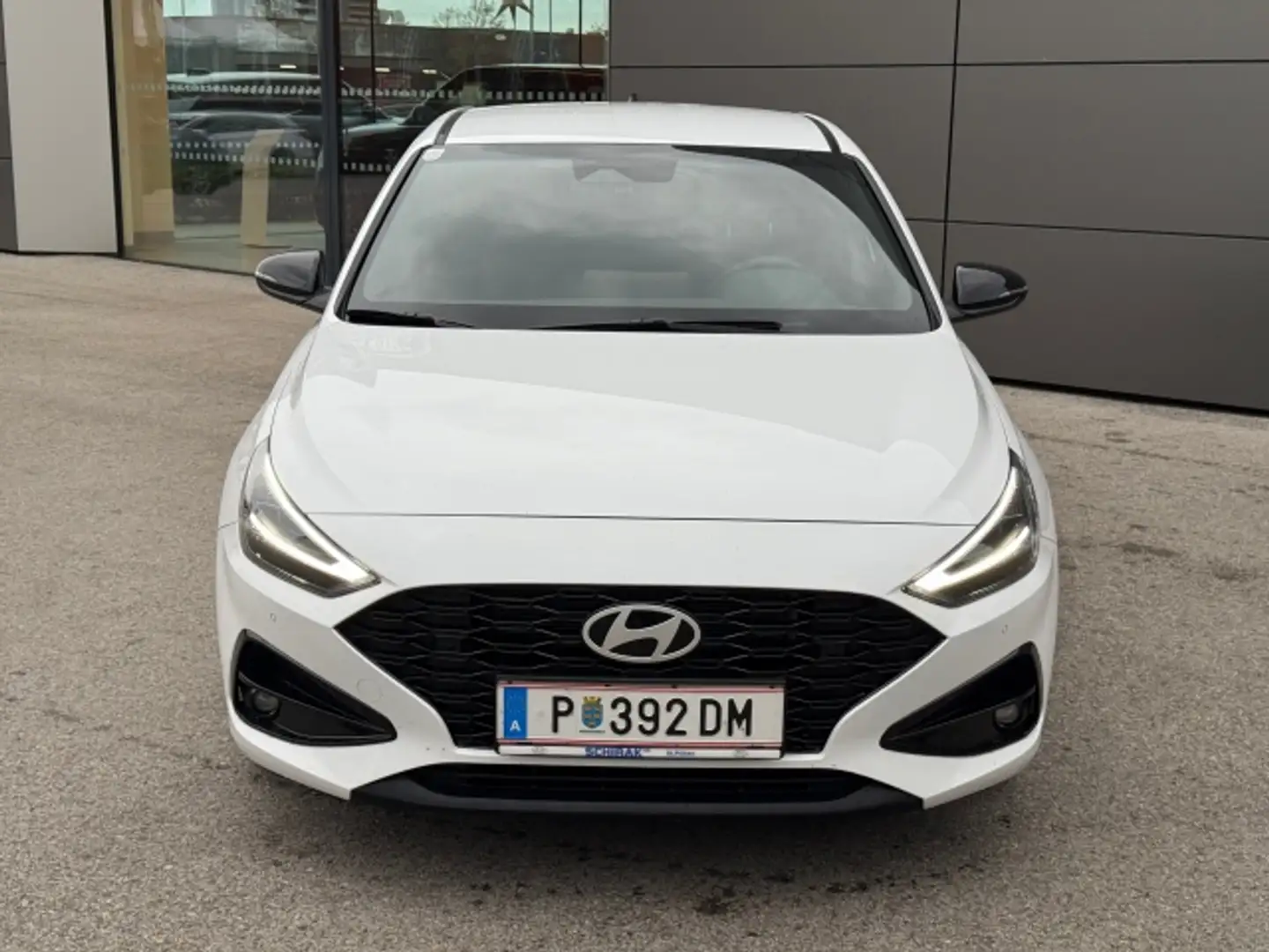 Vehicle image, number 3